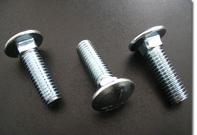 緊固件：工業(yè)制造中的基礎(chǔ)與支柱